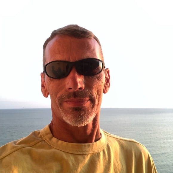 Meet your Posher, Mike - Picture 1 of 7